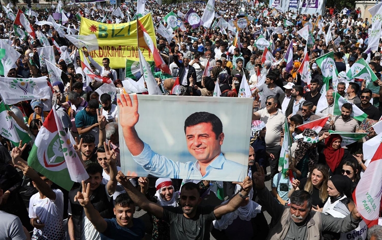 وزير العدل التركي بشأن إطلاق سراح دميرتاش: بانتظار قرار المحكمة الجنائية وملتزمون به